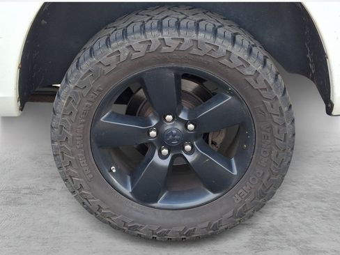Used 2010 Dodge Ram 1500 Truck SLT AWD/4WD image 7