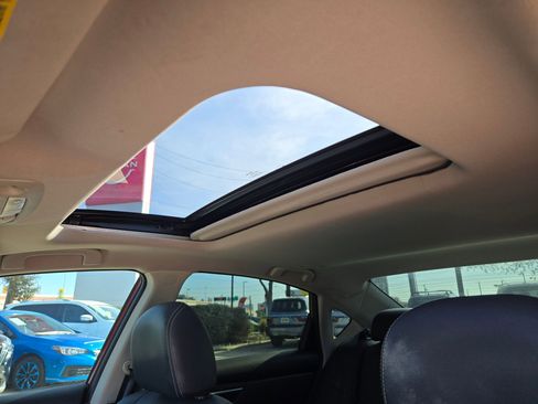 Used 2016 Nissan Altima 2.5 SL w/ 2.5 Technology w/LED Package image 10