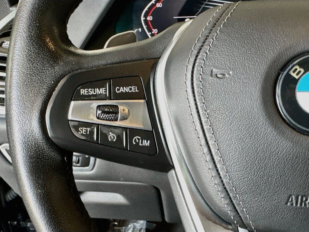 Used 2021 BMW X5 xDrive40i w/ Convenience Package AWD/4WD image 12