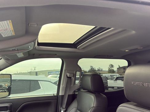 Used 2018 GMC Sierra 3500 Denali w/ Duramax Plus Package image 23