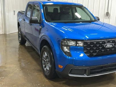 New 2025 Ford Maverick XLT w/ Equipment Group 302A