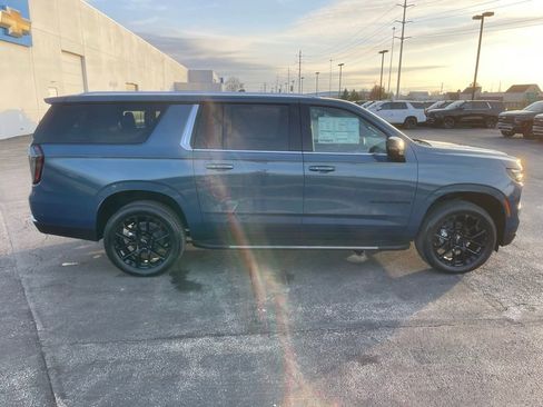 New 2026 Chevrolet Suburban LT w/ Comfort Package image 8