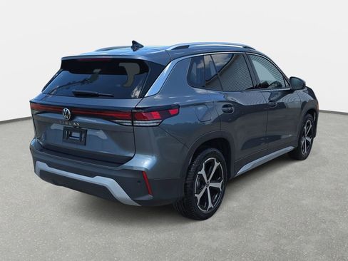 New 2026 Volkswagen Tiguan SE FWD image 5