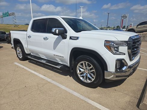 Used 2020 GMC Sierra 1500 SLT image 2