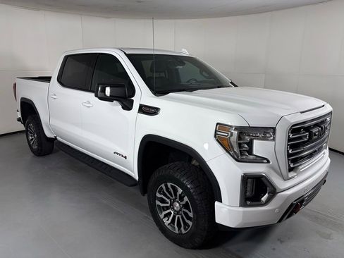Used 2021 GMC Sierra 1500 AT4 w/ AT4 Premium Package AWD/4WD image 2
