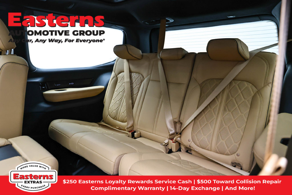 Used 2025 Jeep Grand Wagoneer Series III w/ Rear Seat Video Group 1 AWD/4WD image 31