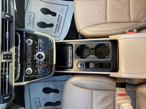 Used 2020 Lincoln Corsair Reserve w/ Equipment Group 201A image 43
