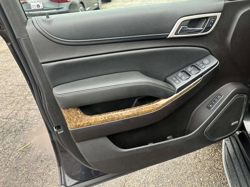 Certified 2016 GMC Yukon XL Denali w/ Open Road Package image 20