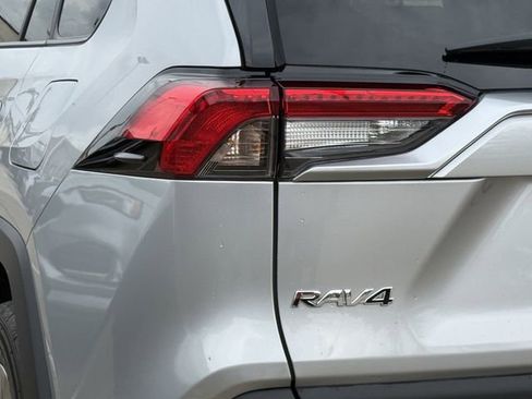 Used 2024 Toyota RAV4 LE AWD/4WD image 6