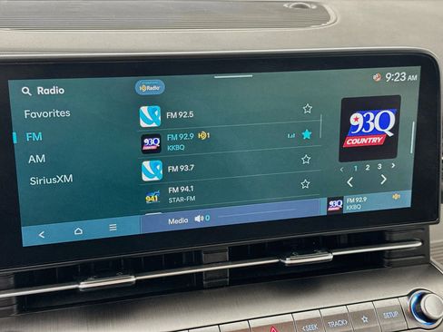 Used 2025 Hyundai Kona SEL FWD image 21