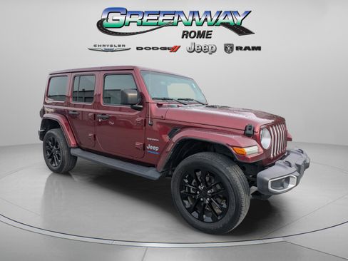 Used 2021 Jeep Wrangler Unlimited Sahara w/ Cold Weather Group image 2