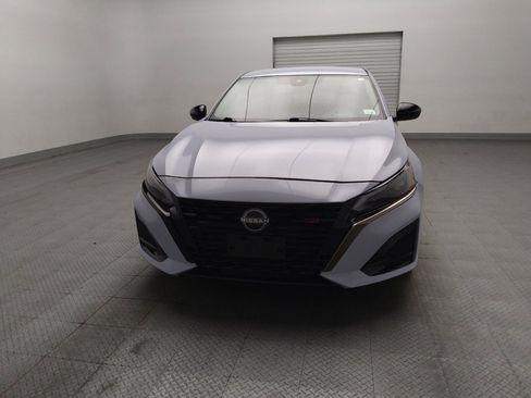 Used 2023 Nissan Altima 2.5 SR FWD image 15