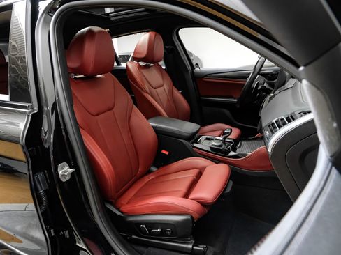 Used 2024 BMW X4 M40i w/ Premium Package image 38