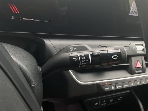 Used 2025 Kia K4 FWD image 41