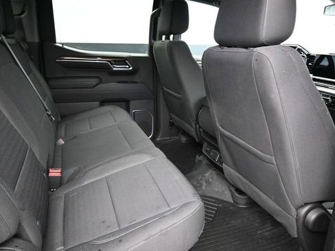 Used 2022 Chevrolet Silverado 1500 LT image 17