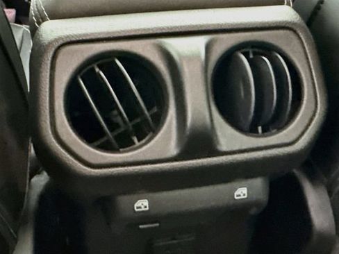 Used 2023 Jeep Wrangler Unlimited Sahara w/ Cold Weather Group AWD/4WD image 32
