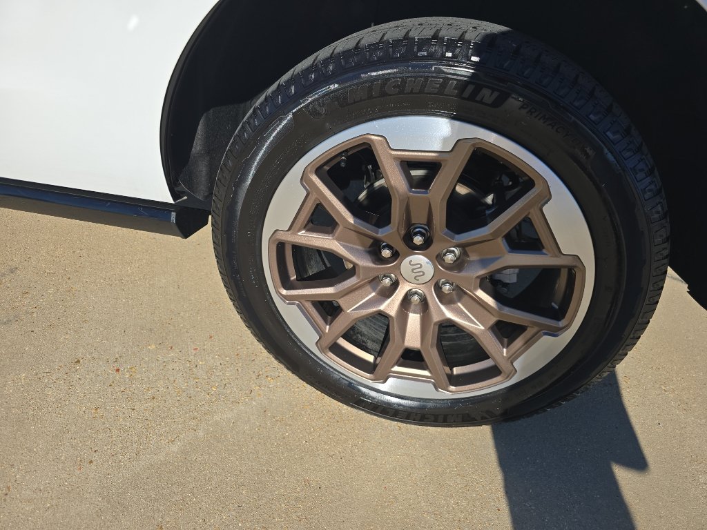 Used 2025 Ford Expedition King Ranch AWD/4WD image 8