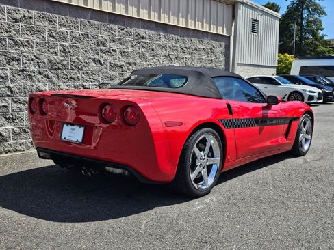 Used 2007 Chevrolet Corvette Convertible w/ Preferred Equipment Group RWD image 8