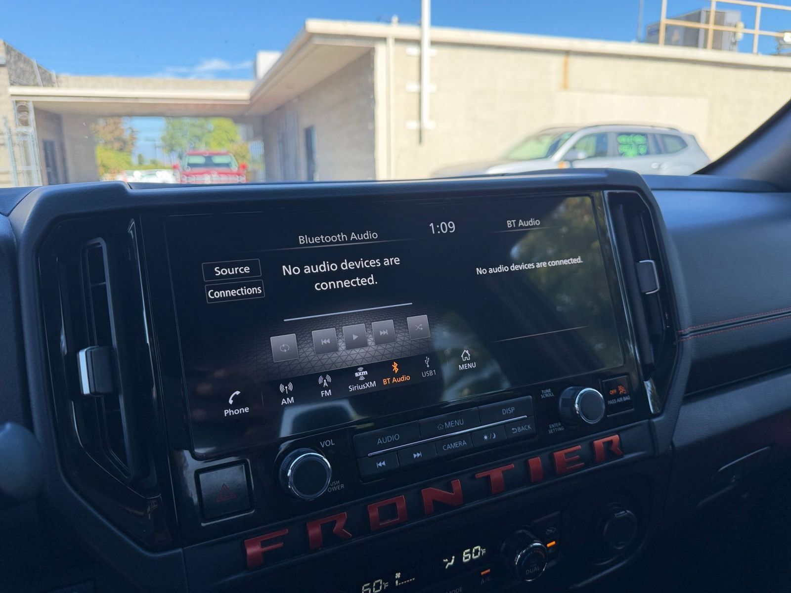 Used 2026 Nissan Frontier PRO-4X AWD/4WD image 19