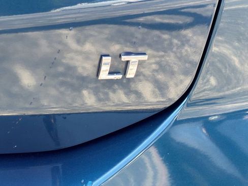 Used 2020 Chevrolet Equinox LT FWD image 9