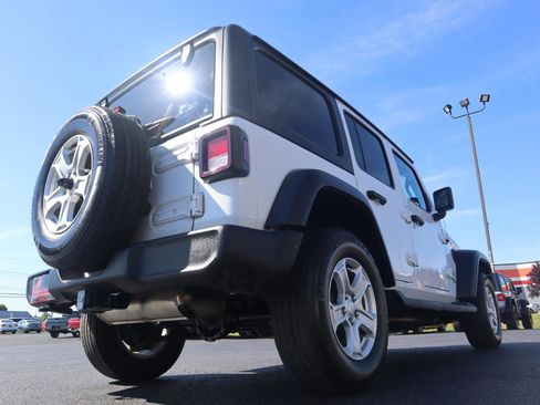Used 2018 Jeep Wrangler Unlimited Sport S AWD/4WD image 18