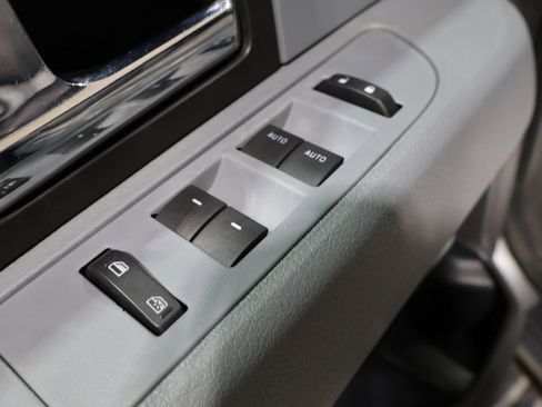 Used 2013 Ford F150 XLT w/ Trailer Tow Pkg image 18