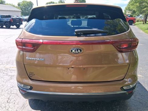 Used 2020 Kia Sportage LX w/ LX Popular Package FWD image 4