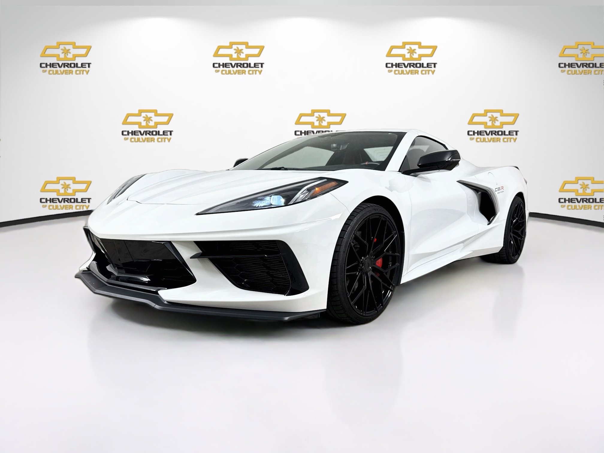 Used 2020 Chevrolet Corvette Stingray Convertible w/ Z51 Performance Package RWD image 3