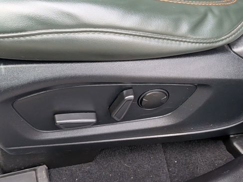 Used 2022 Ford Explorer Timberline image 22