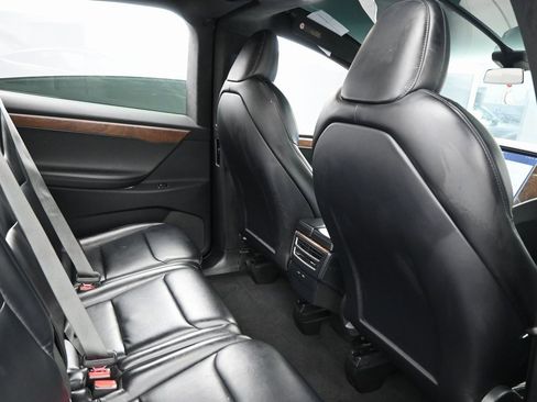 Used 2020 Tesla Model X Long Range image 33