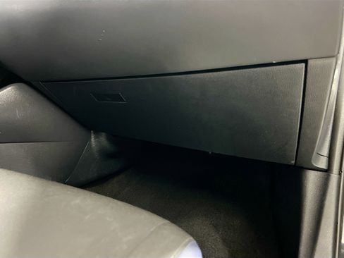 Used 2020 Toyota C-HR XLE image 34