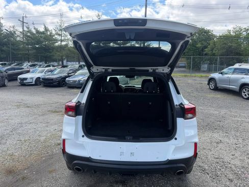 Used 2021 Chevrolet TrailBlazer RS w/ Sun and Liftgate Package AWD/4WD image 28