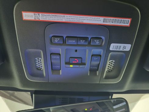 New 2026 Toyota Camry Hybrid image 34