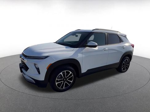Used 2025 Chevrolet TrailBlazer LT image 8