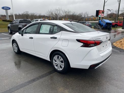 Used 2023 Nissan Versa S image 5