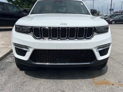 Certified 2023 Jeep Grand Cherokee Limited AWD/4WD image 4