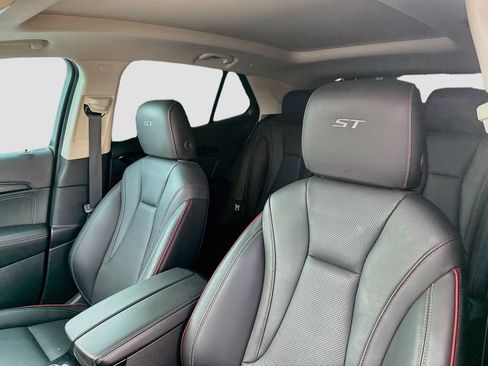 Used 2023 Buick Envision Essence w/ Sport Touring Package AWD/4WD image 12