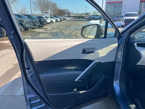 New 2026 Toyota Corolla Cross L image 11