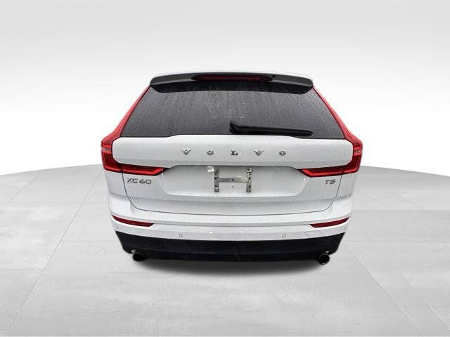 Used 2020 Volvo XC60 T5 Momentum FWD image 6