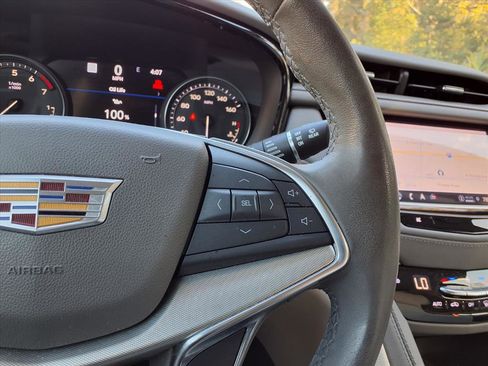 Used 2023 Cadillac XT5 Premium Luxury w/ Technology Package image 16