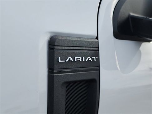 Used 2023 Ford Maverick Lariat w/ Lariat Luxury Package image 10