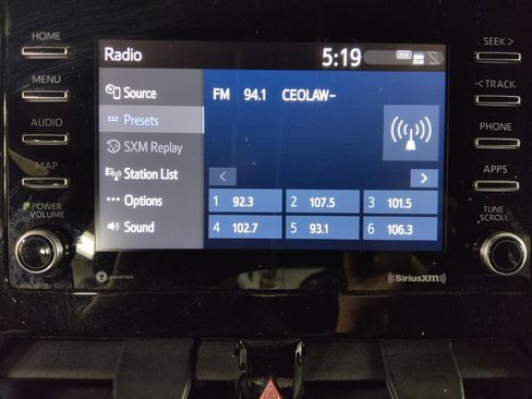 Used 2021 Toyota Camry LE image 25