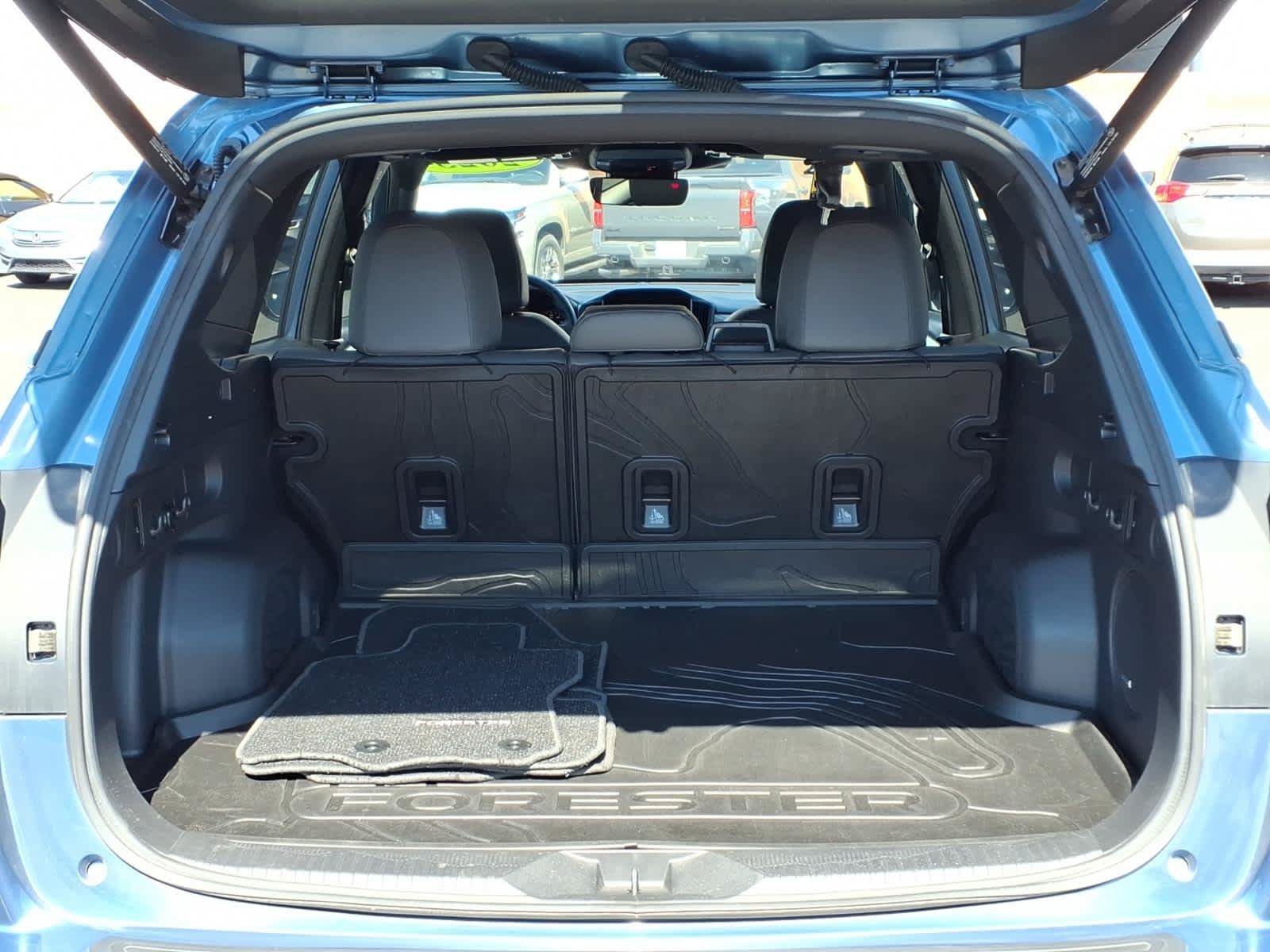 Used 2025 Subaru Forester Limited AWD/4WD image 22