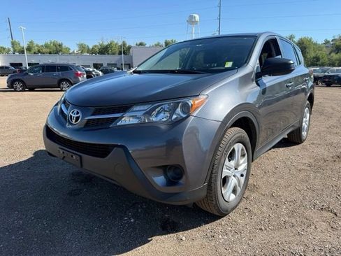 Used 2015 Toyota RAV4 LE FWD image 1