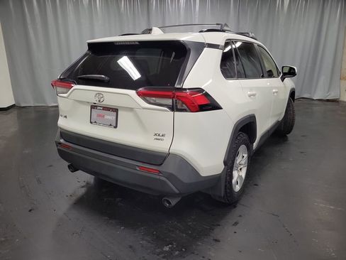 Used 2019 Toyota RAV4 XLE image 8