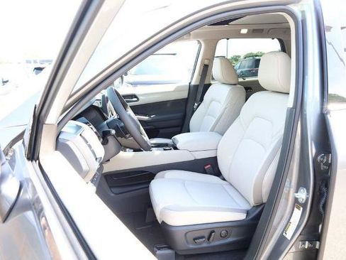 New 2026 Nissan Pathfinder SL AWD/4WD image 10