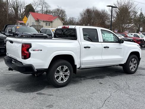 New 2026 Chevrolet Colorado W/T image 8