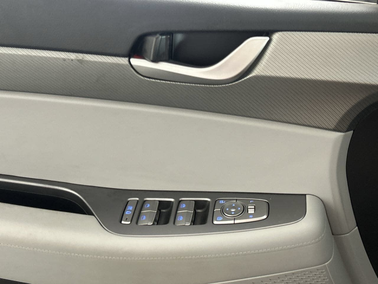 Used 2025 Hyundai Palisade SEL FWD image 19