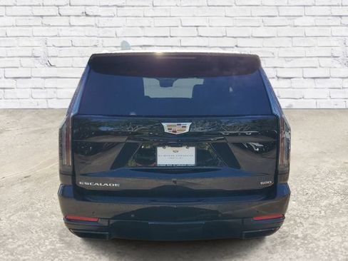 Used 2025 Cadillac Escalade Sport AWD/4WD image 3