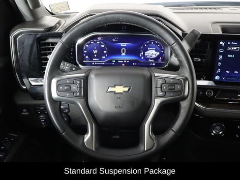 Used 2024 Chevrolet Silverado 1500 LT AWD/4WD image 7
